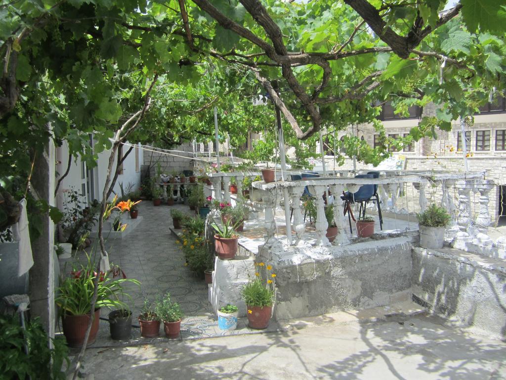 Adi Doga Berat